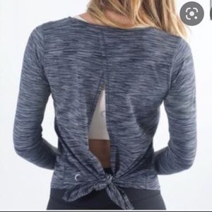 Zyia Ash Melange long sleeve size large split back gray